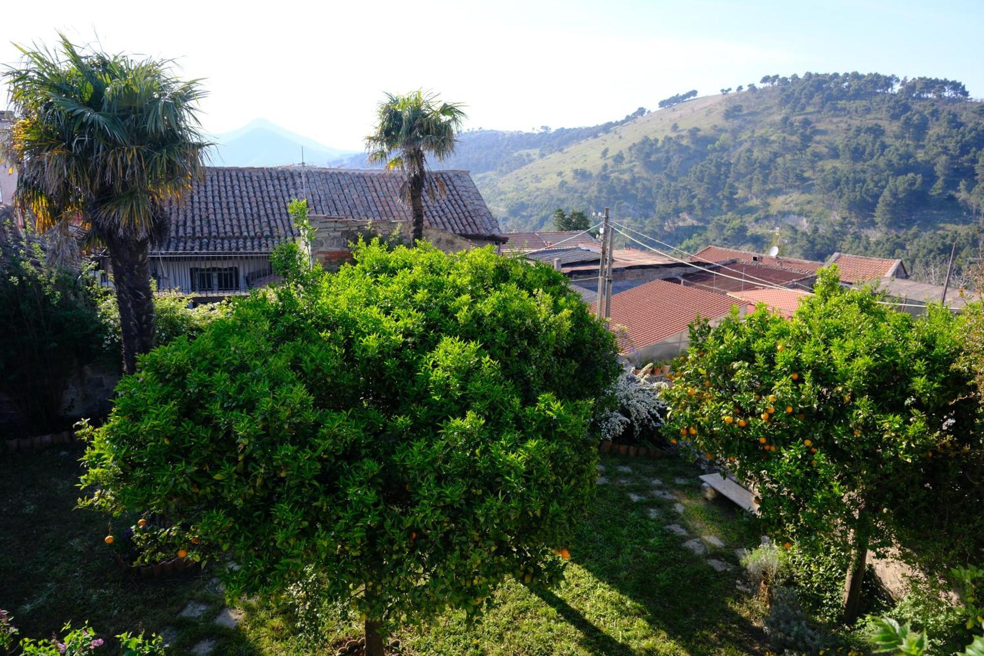 Conte Spencer Bed & Breakfast Caserta Vecchia Exterior photo