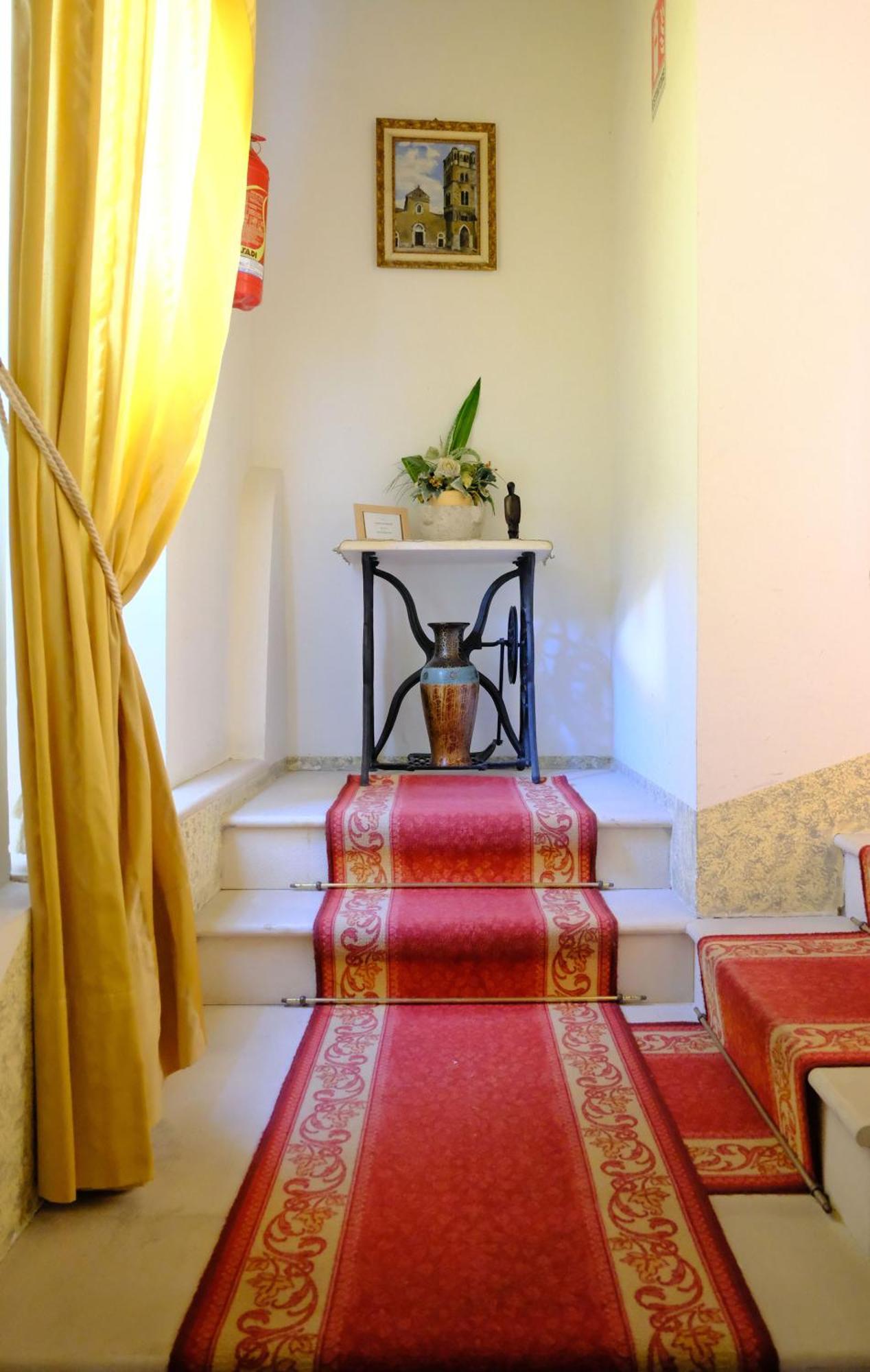 Conte Spencer Bed & Breakfast Caserta Vecchia Exterior photo