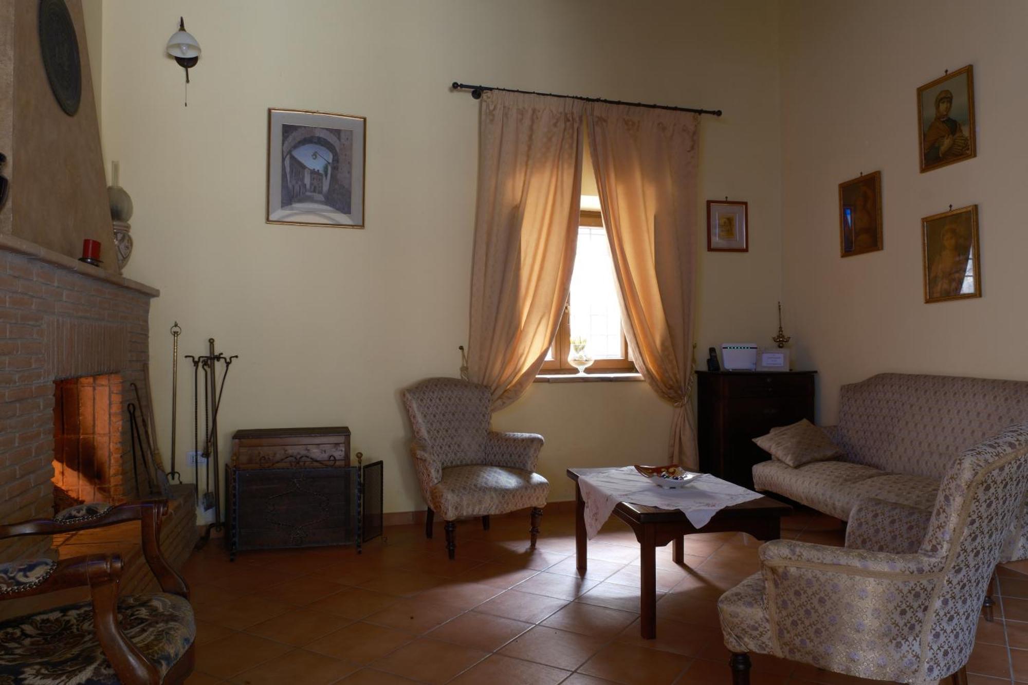Conte Spencer Bed & Breakfast Caserta Vecchia Exterior photo