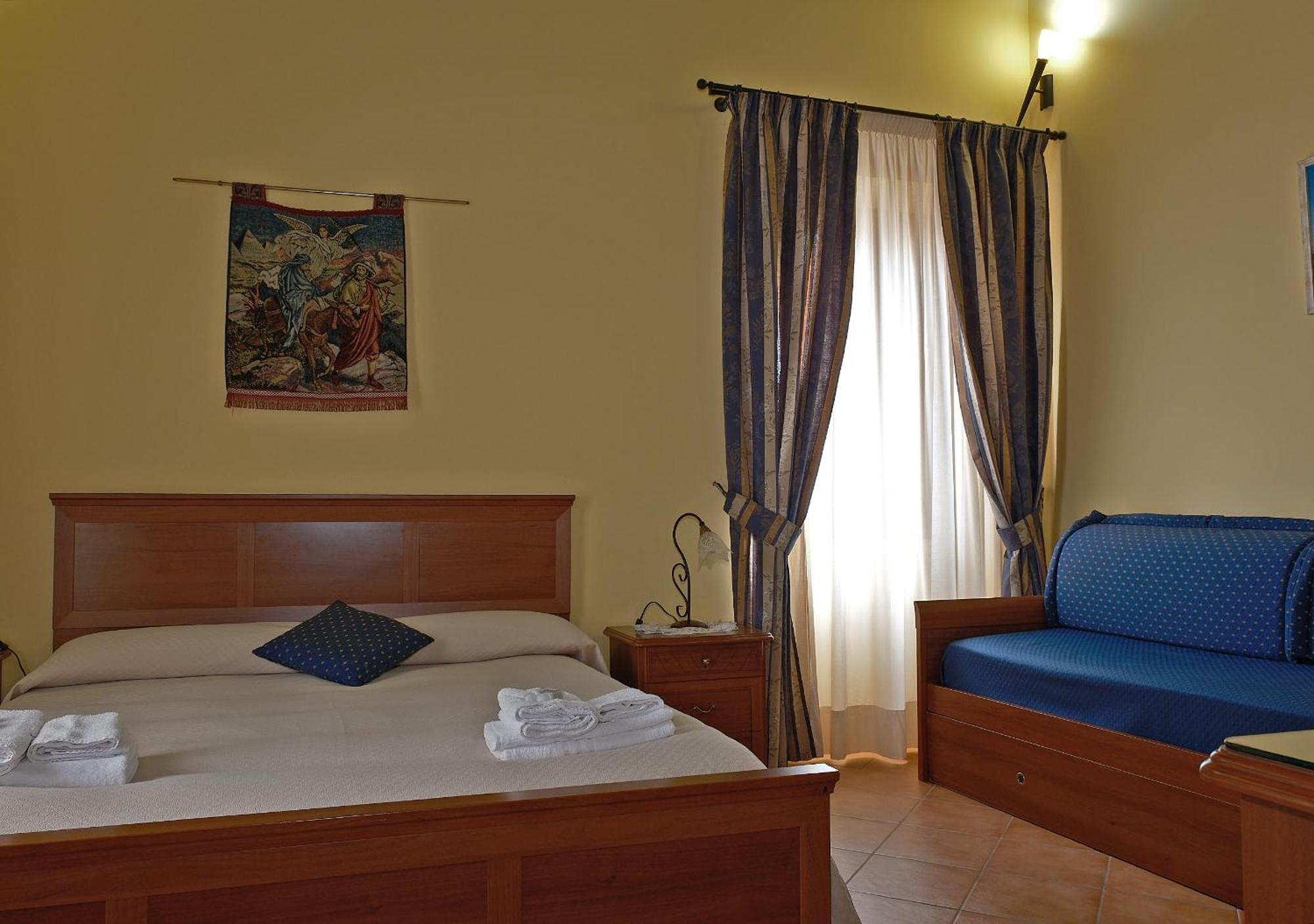 Conte Spencer Bed & Breakfast Caserta Vecchia Exterior photo