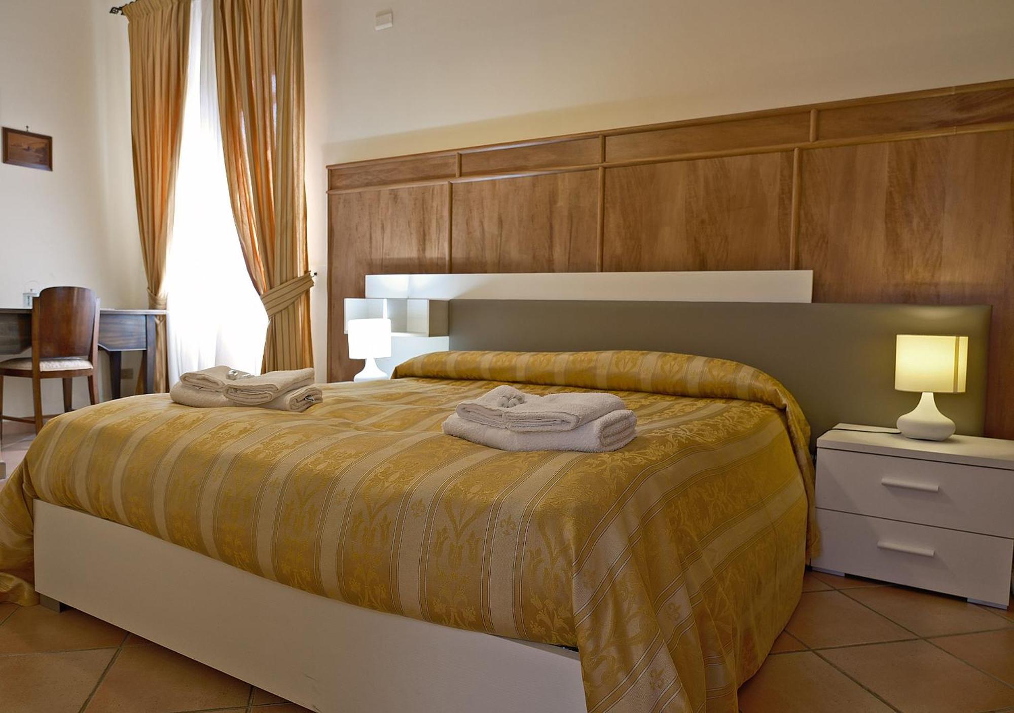 Conte Spencer Bed & Breakfast Caserta Vecchia Exterior photo