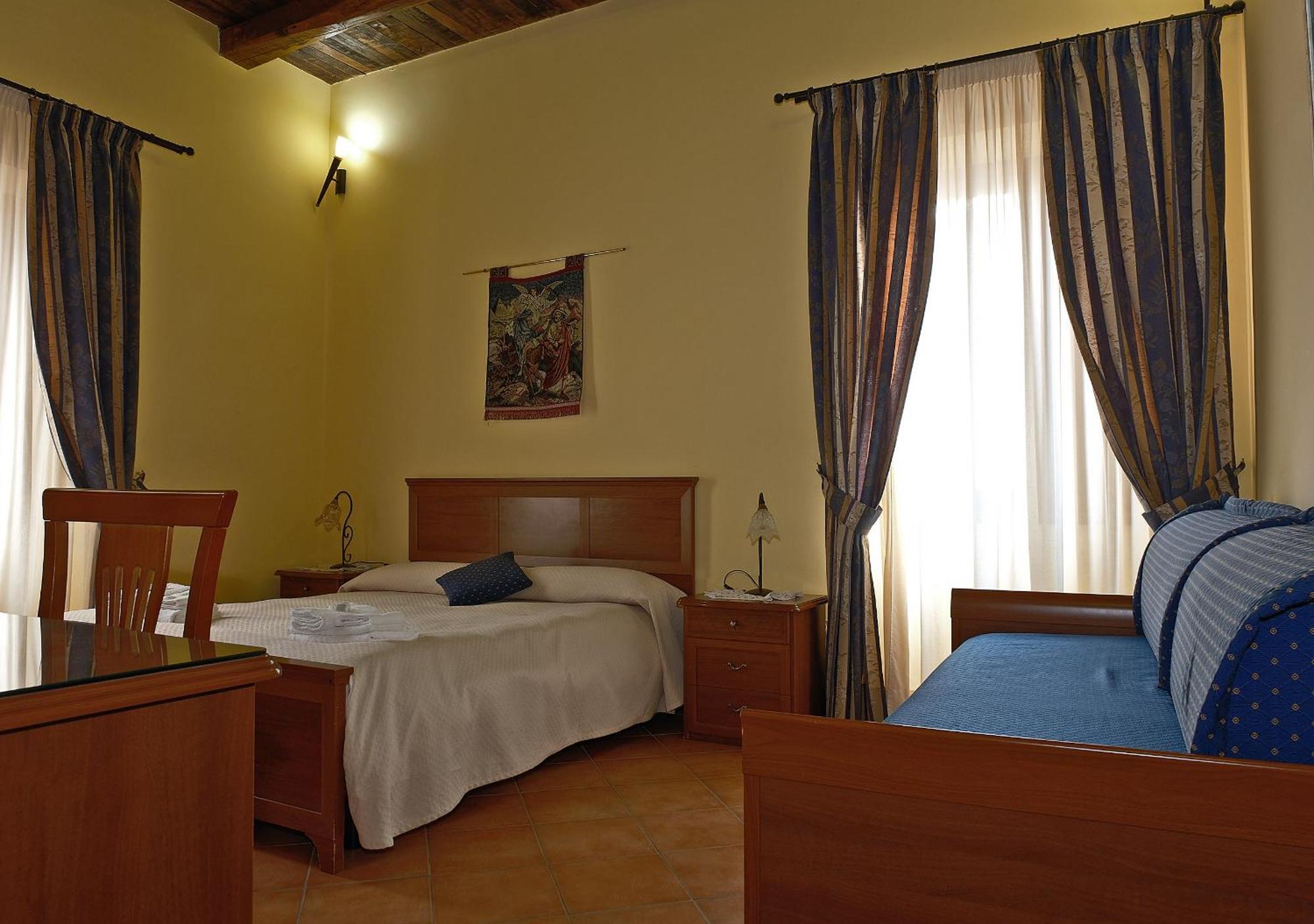 Conte Spencer Bed & Breakfast Caserta Vecchia Exterior photo