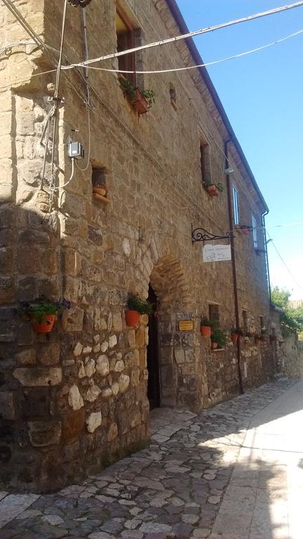 Conte Spencer Bed & Breakfast Caserta Vecchia Exterior photo